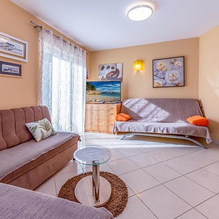 Apartments Lovorka Baška Eksteriør billede