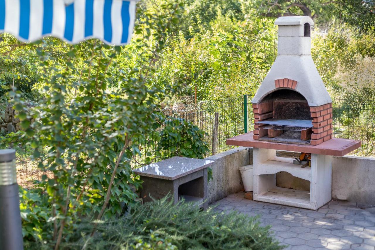 Apartments Lovorka Baška Eksteriør billede